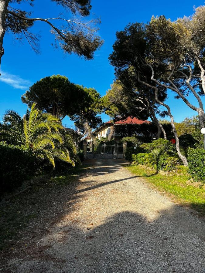 Villino La Fresia Villa Castiglioncello Dış mekan fotoğraf